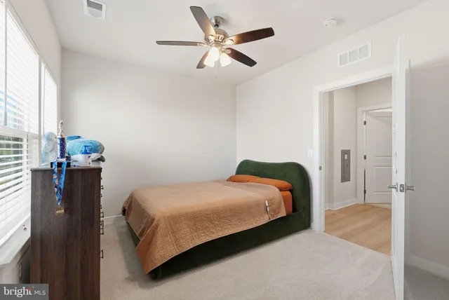 $2,800 | 46294 Mount Milstead Terrace, Unit 305, Sterling, VA 20164