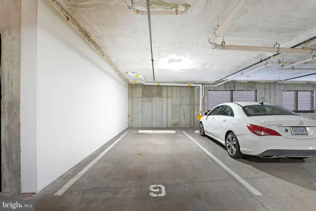 $2,800 | 46294 Mount Milstead Terrace, Unit 305, Sterling, VA 20164