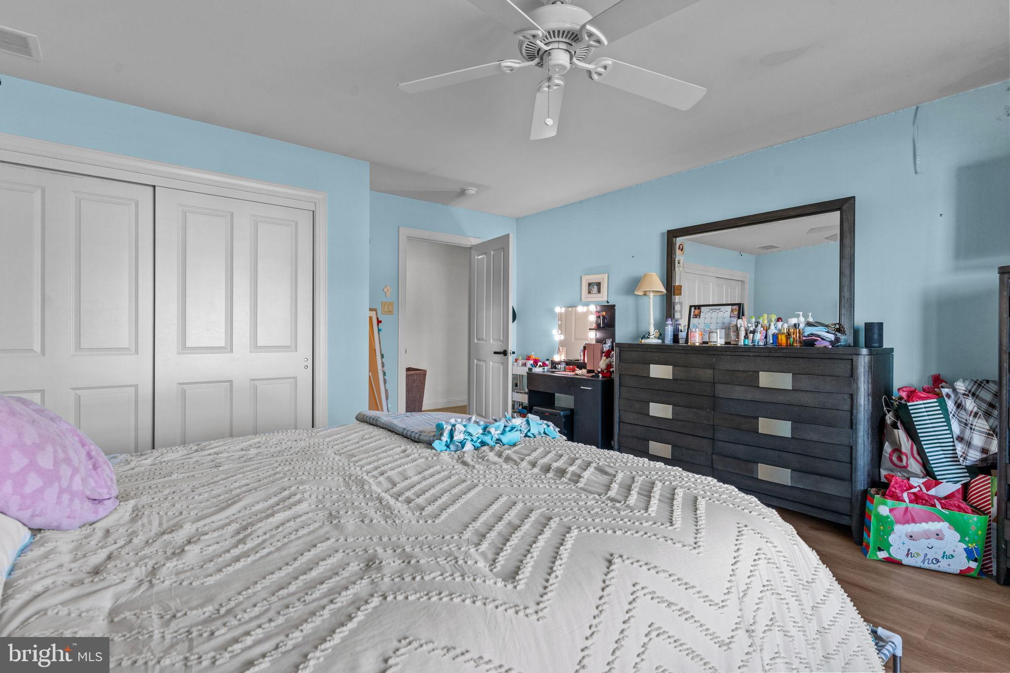 2175 Jefferson Lane Huntingdon Valley, PA 19006 - Photo 41 of 95 a bedroom with a bed and a dresser