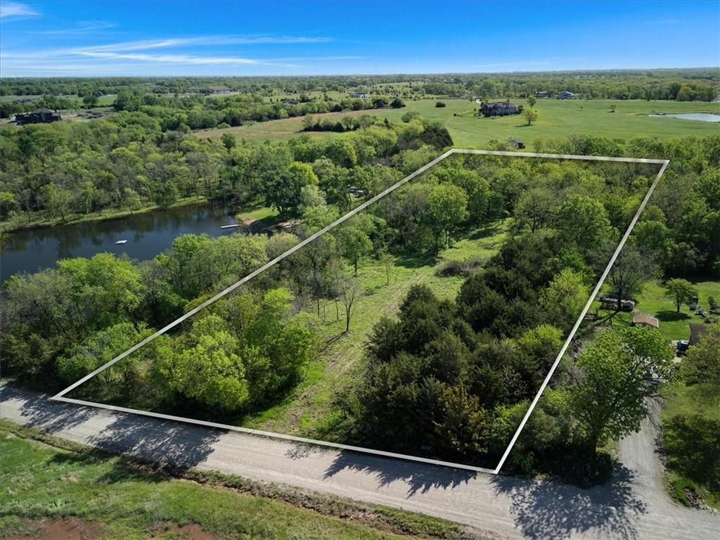 12975 South Frontier Road Olathe, KS 66061 - Photo 1 of 9