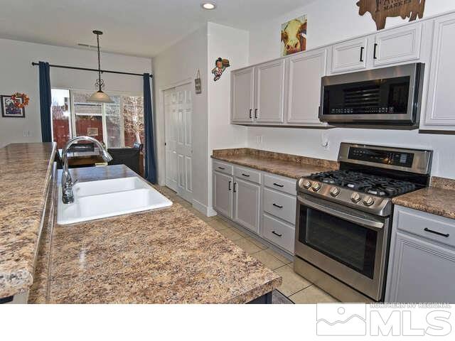 8952 Sorcha Street Reno, NV 89506 - Photo 10 of 38 Photo 10
