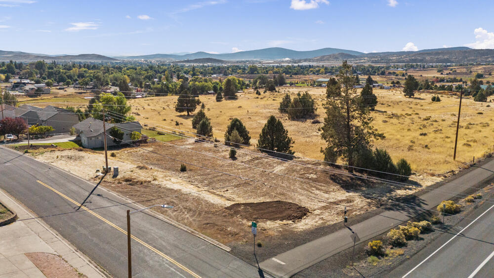 Homedale Road Klamath Falls, OR 97603 - Photo 19 of 20 FoothillsBlvdLot-19