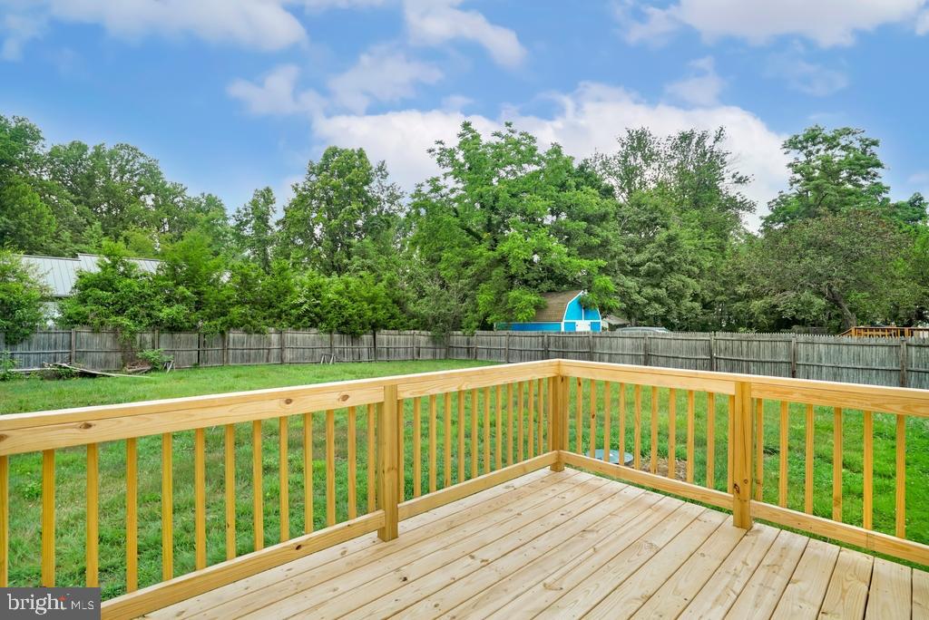 26407 Hillendale Road Hollywood, MD 20636 - Photo 11 of 22 Brand new Deck w/ access to the FLAT back yard!