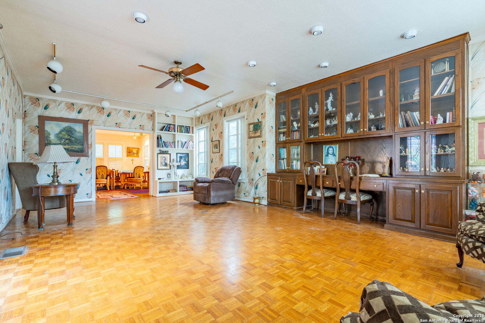 208 Terrell Road Terrell Hills, TX 78209 - Photo 23 of 45