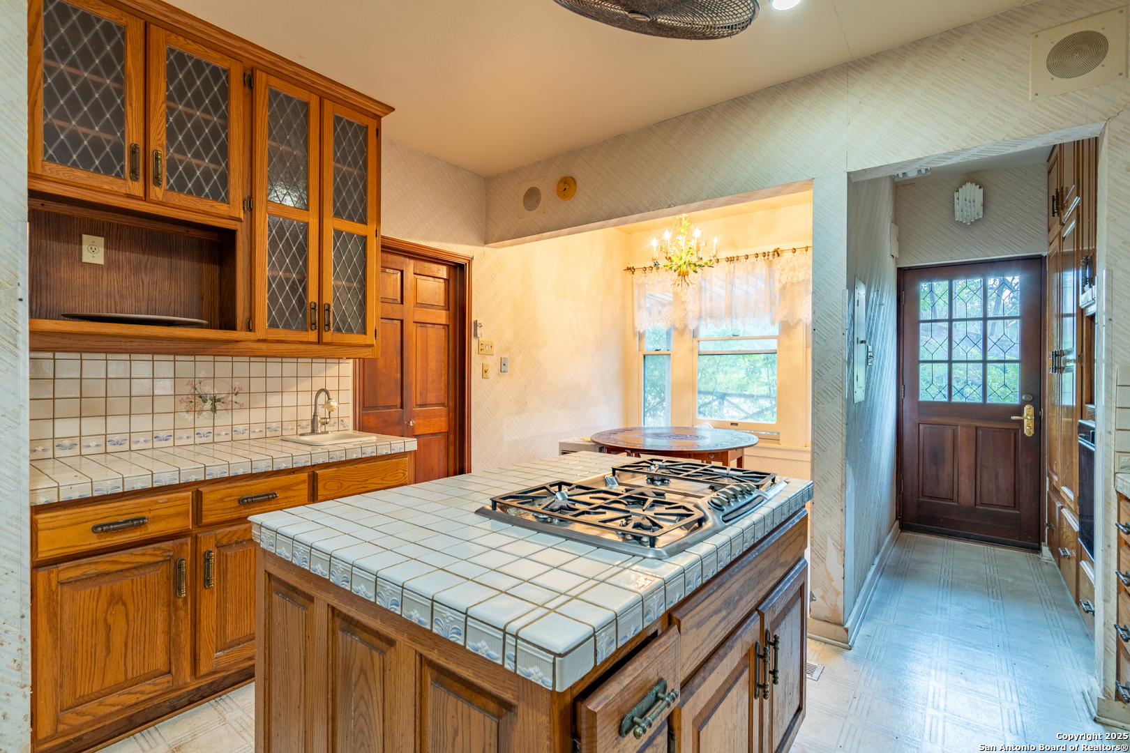 208 Terrell Road Terrell Hills, TX 78209 - Photo 26 of 45