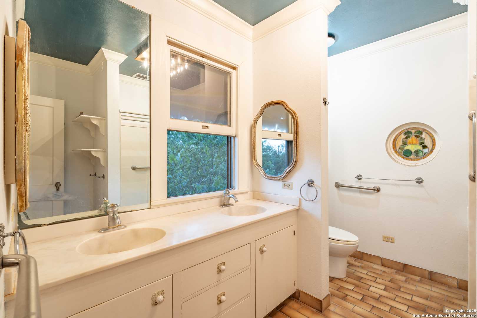 208 Terrell Road Terrell Hills, TX 78209 - Photo 35 of 45