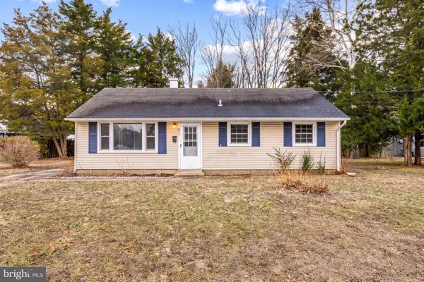 $2,100 | 811 North New Street, Clayton, NJ 08312