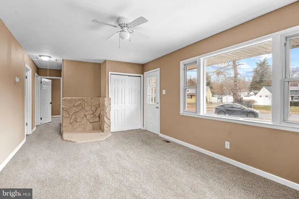 $2,100 | 811 North New Street, Clayton, NJ 08312