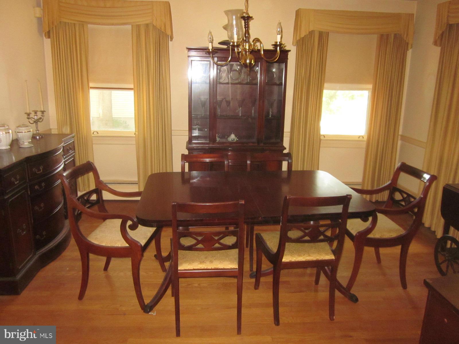 8519 High Ridge Road Ellicott City, MD 21043 - Photo 11 of 17 Dining Room