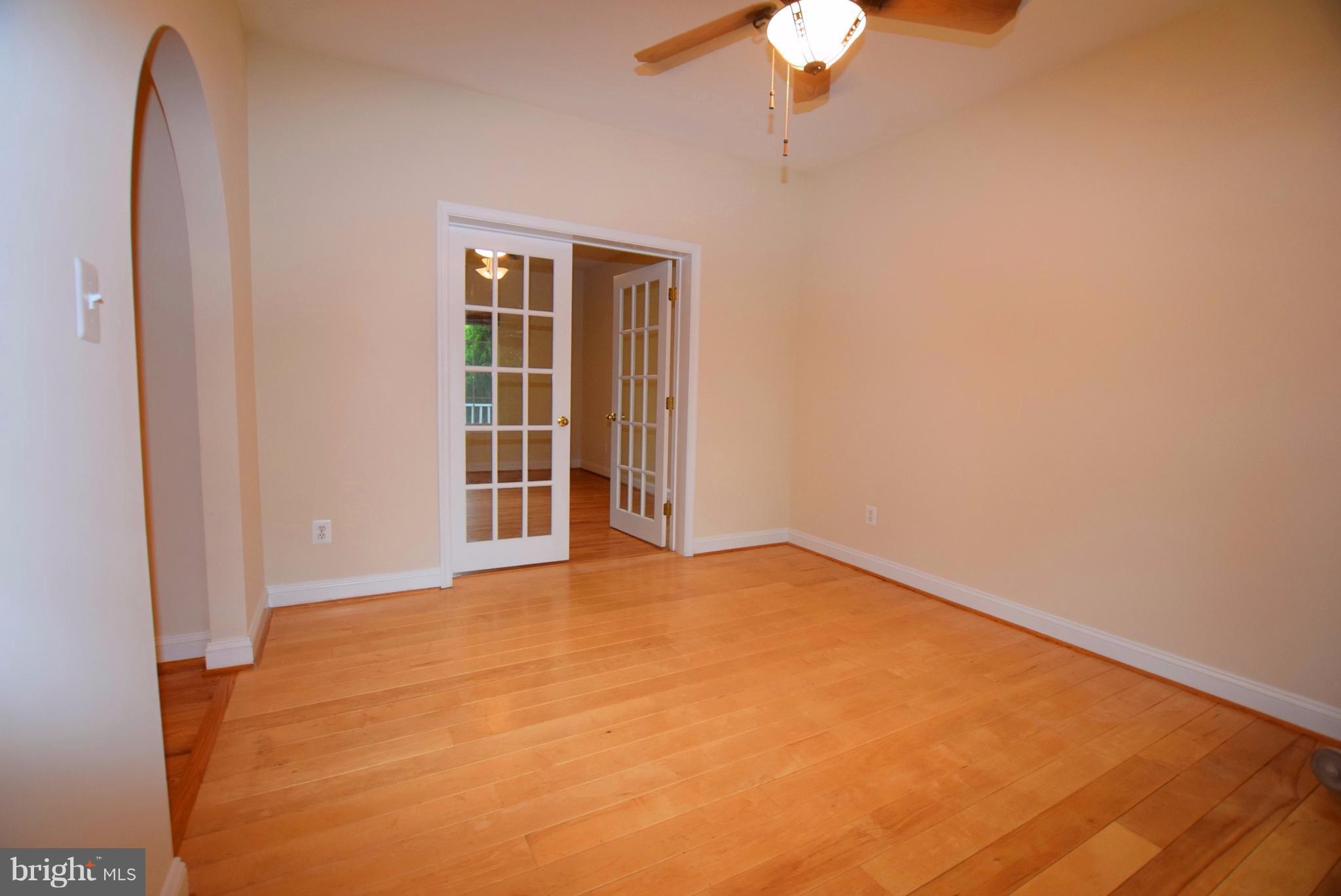 35 Linden Hill Way Southwest Leesburg, VA 20175 - Photo 5 of 26 Dining Room