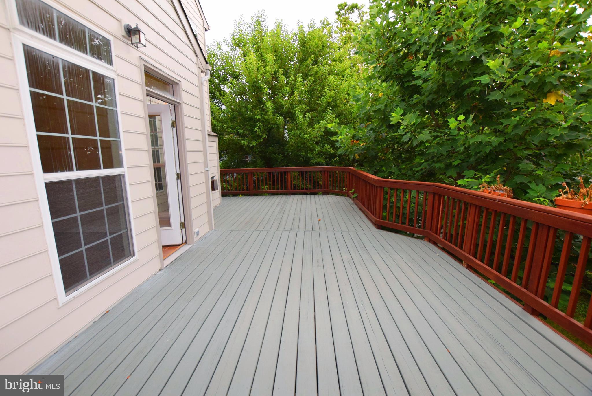 35 Linden Hill Way Southwest Leesburg, VA 20175 - Photo 9 of 26 Deck