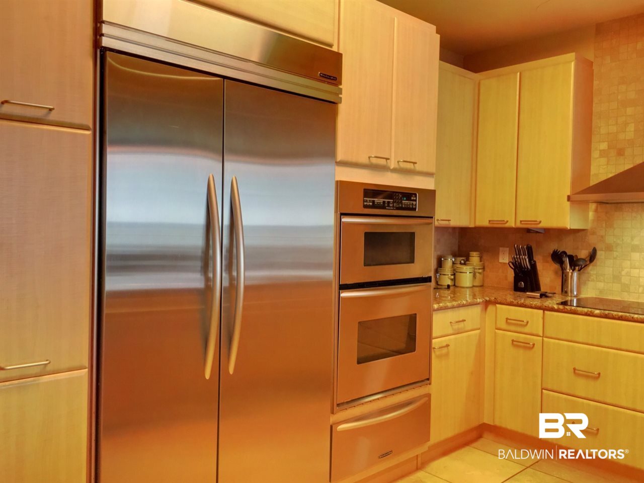 28107 Perdido Beach Boulevard, Unit P04 Orange Beach, AL 36561 - Photo 7 of 22 Kitchen