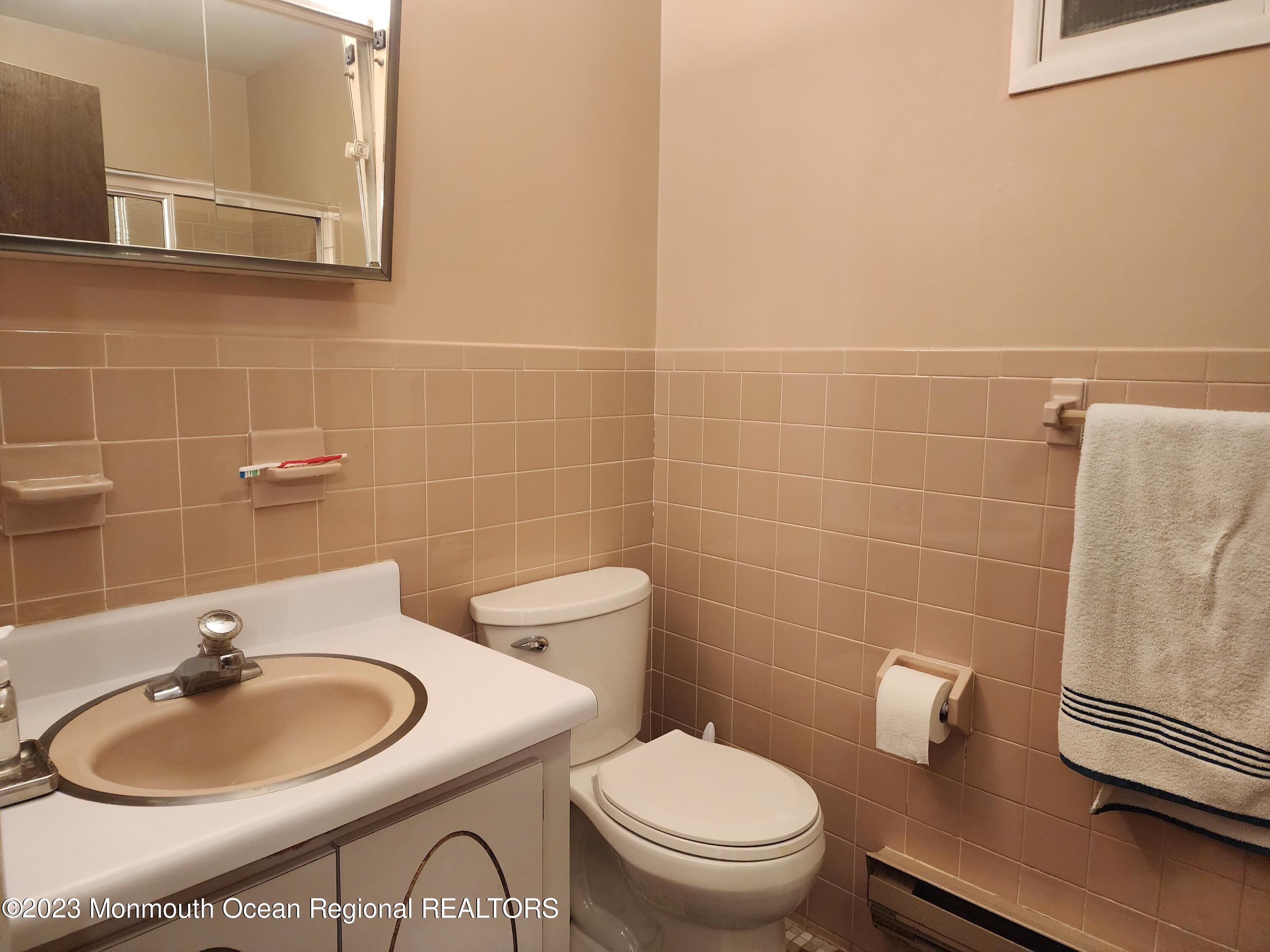 990 Constitution Boulevard, Unit A Whiting, NJ 08759 - Photo 34 of 38 20230630_113014
