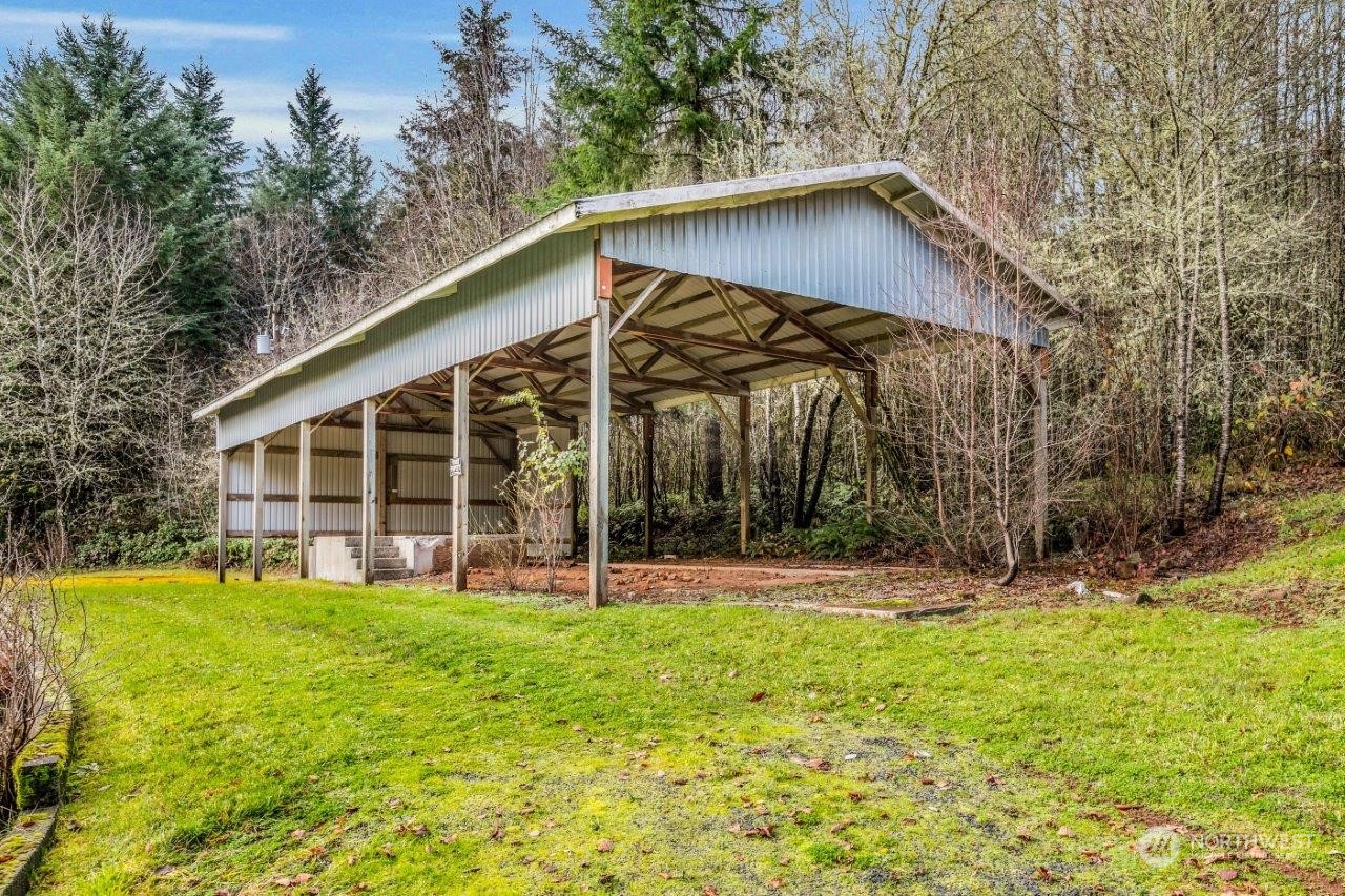 487 Tennessee Road Winlock, WA 98596 - Photo 25 of 33 a view of a house with yard and sitting area
