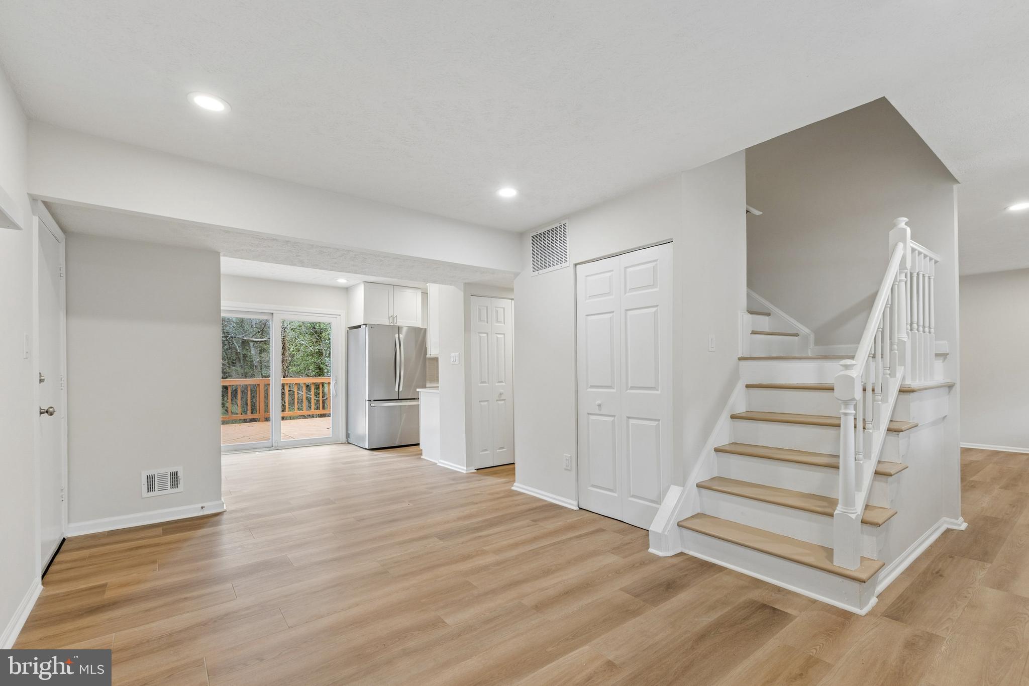 8928 Rolling Road Manassas, VA 20110 - Photo 14 of 33