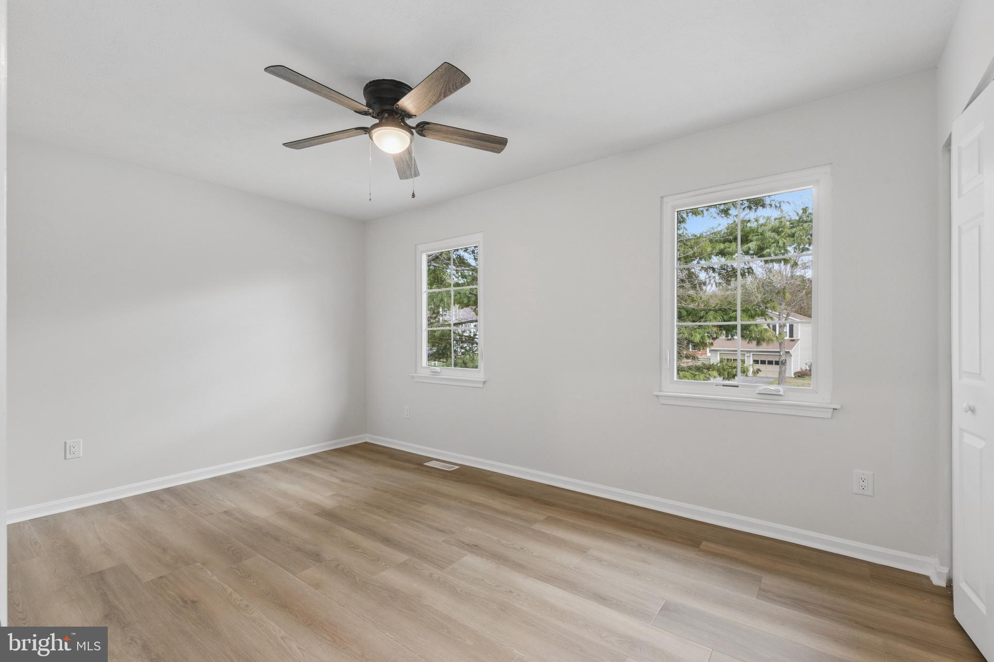 8928 Rolling Road Manassas, VA 20110 - Photo 24 of 33