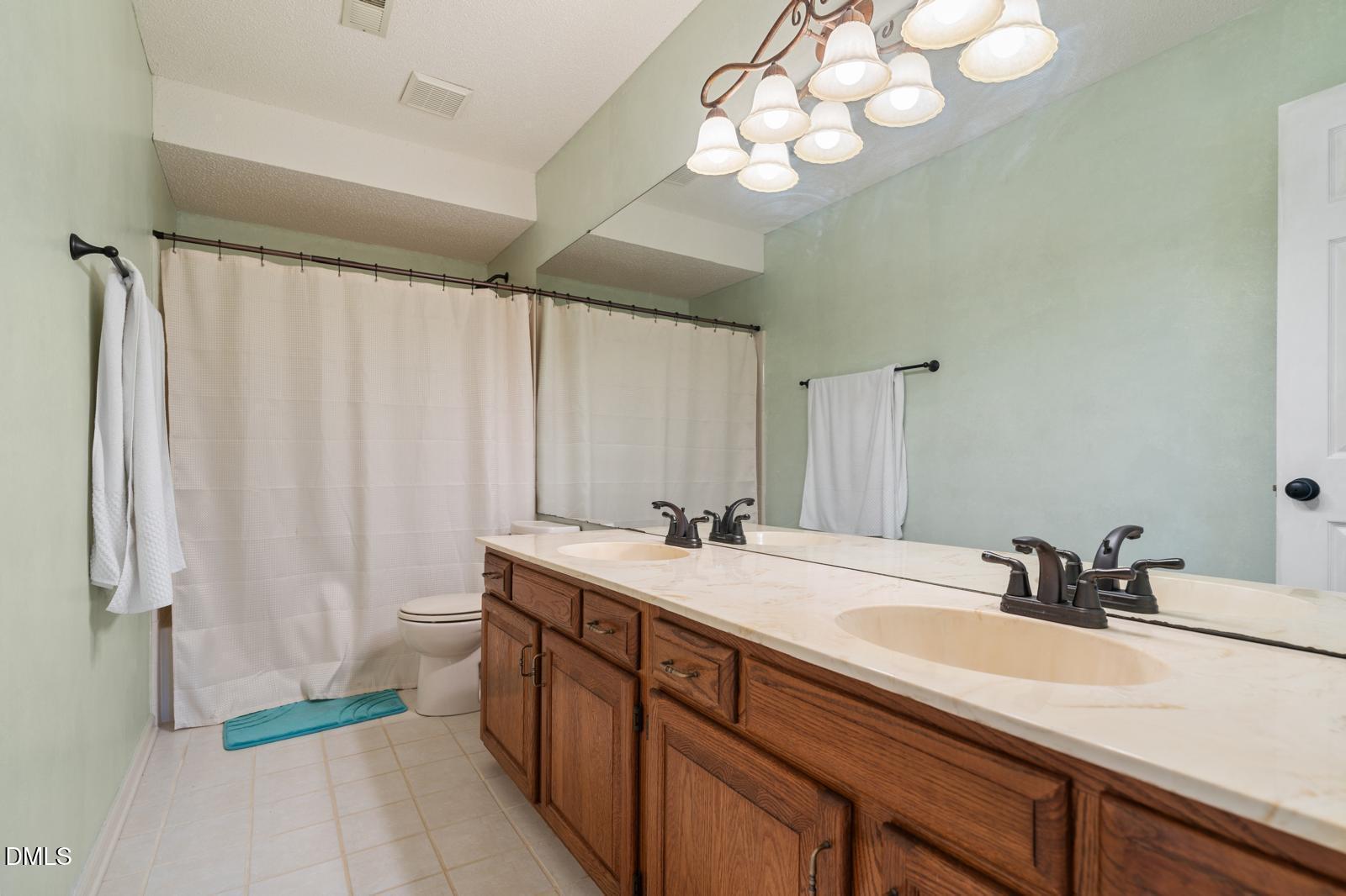 314 Hunters Crossing Cary, NC 27518 - Photo 14 of 23 10