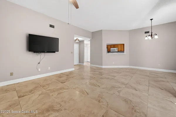 $2,200 | 737 Green Valley Lane, Melbourne, FL 32940