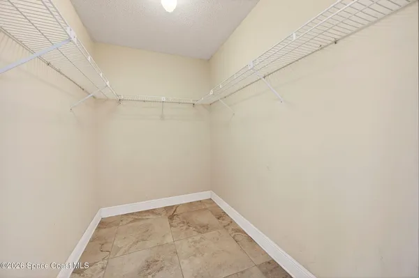 $2,200 | 737 Green Valley Lane, Melbourne, FL 32940