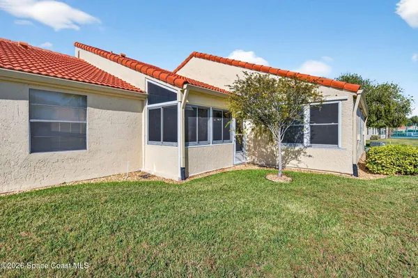 $2,200 | 737 Green Valley Lane, Melbourne, FL 32940