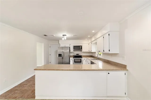 $369,000 | 4805 Southwest 19th Street, Gainesville, FL 32608