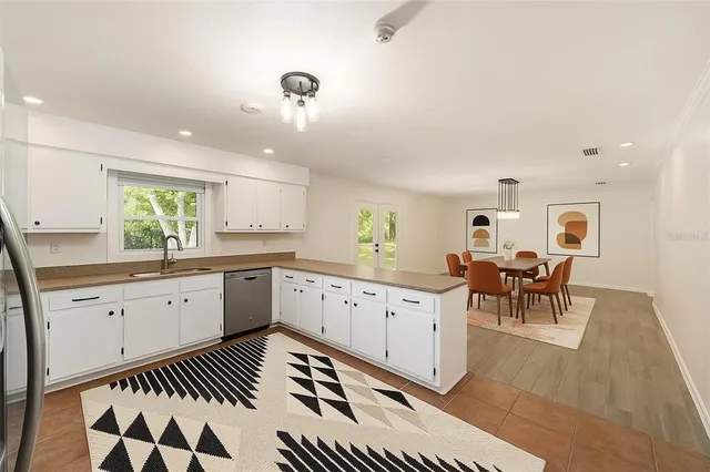 $369,000 | 4805 Southwest 19th Street, Gainesville, FL 32608