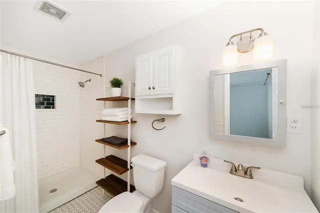 $369,000 | 4805 Southwest 19th Street, Gainesville, FL 32608