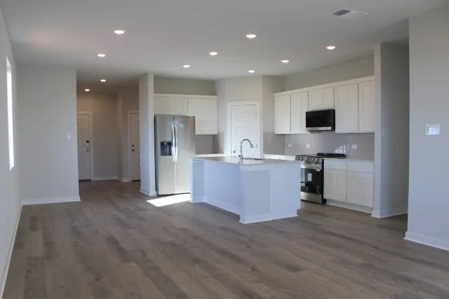 $289,990 | 256 Escape Way, Jarrell, TX 76537