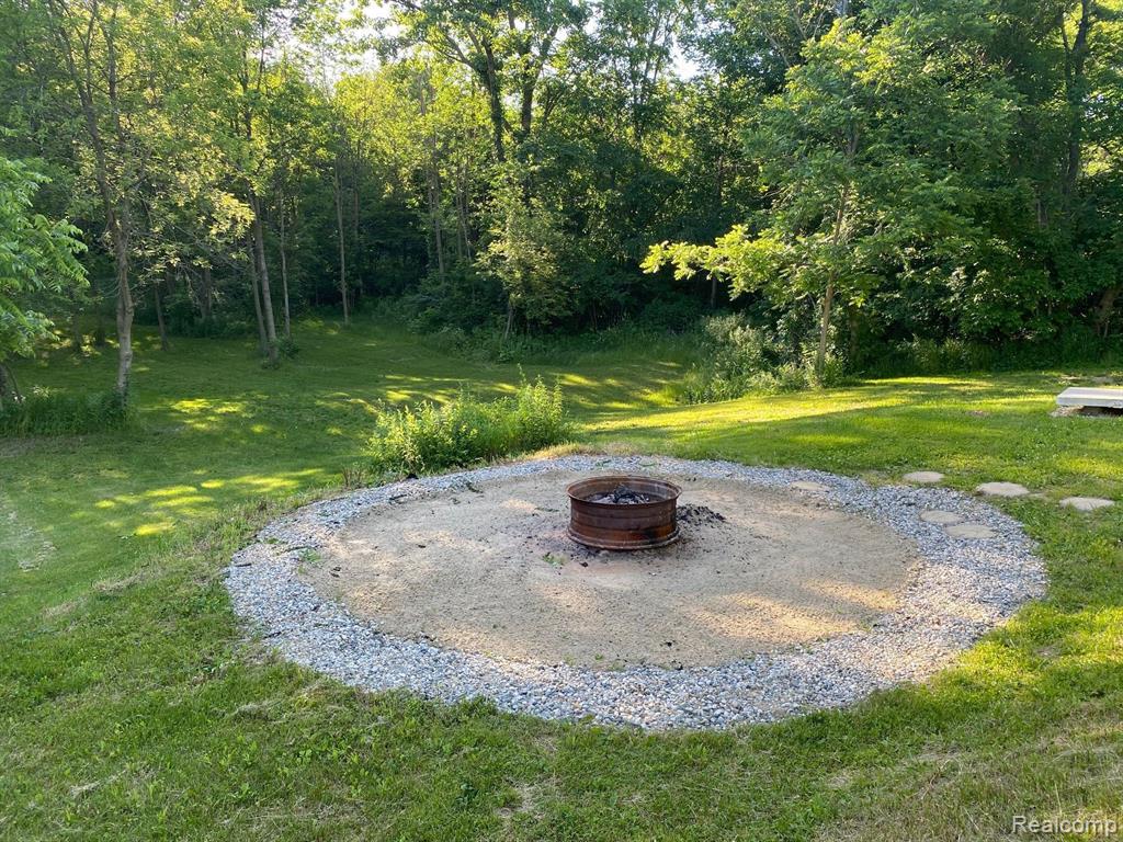 5102 South Lapeer Road Metamora, MI 48455 - Photo 8 of 42