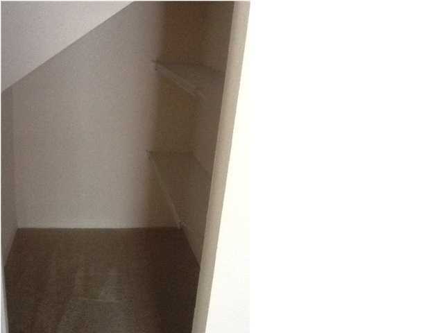 4270 Calinda Lane, Unit 357 Niceville, FL 32578 - Photo 15 of 17 a close up of a wall