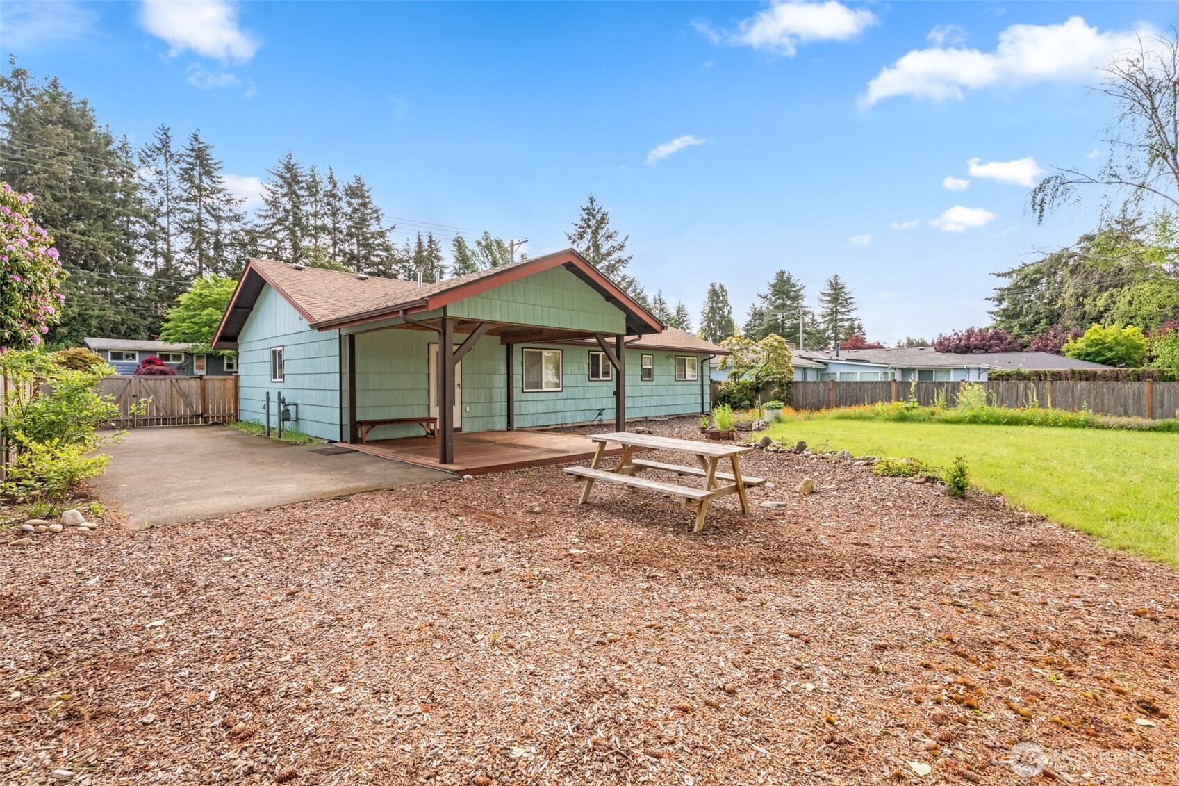 2002 Cascade Place West University Place, WA 98466 - Photo 31 of 40 Gallery Image 31
