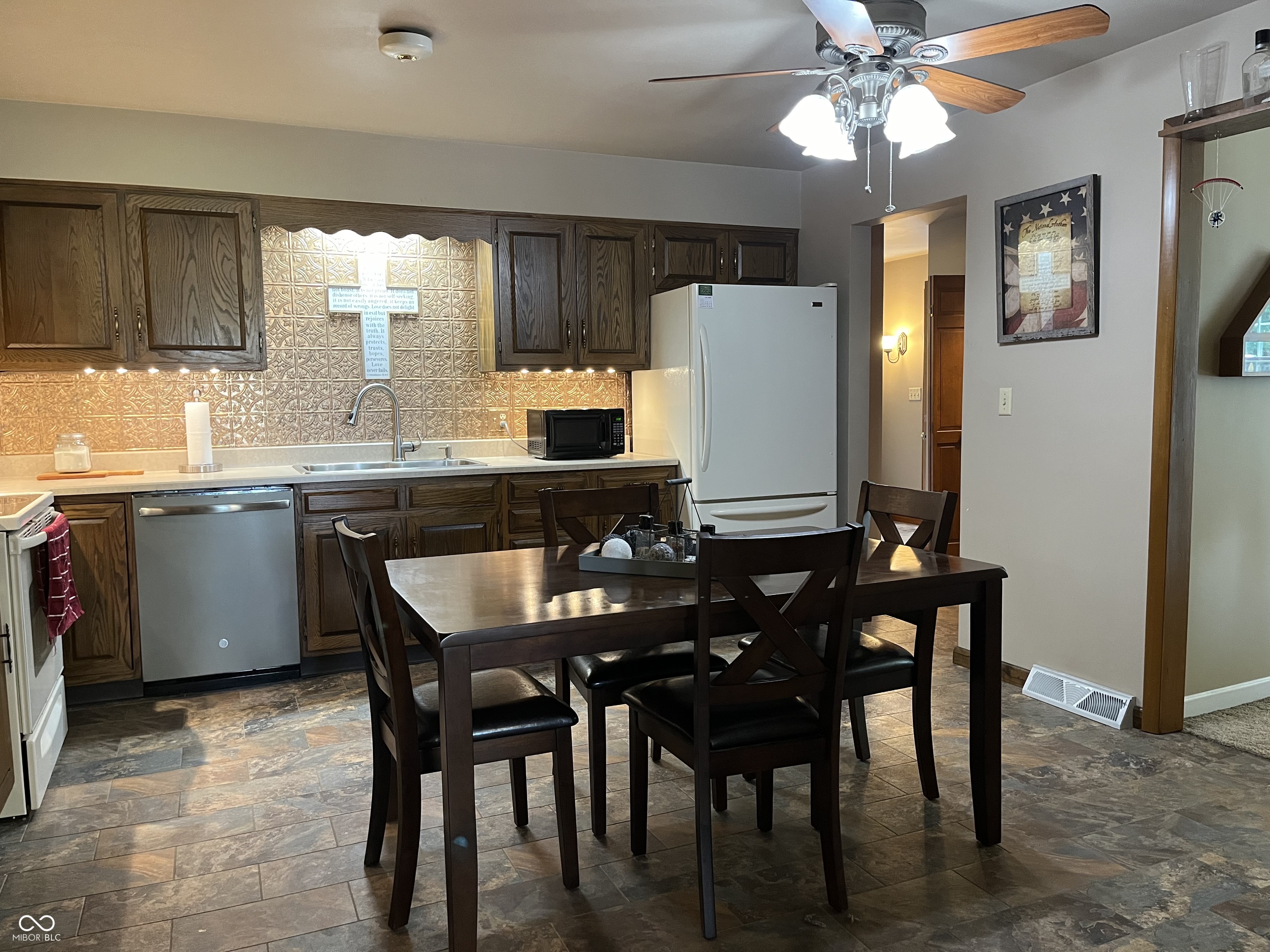 2175 County Line Road Greensburg, IN 47240 - Photo 4 of 50 Gallery Image 4