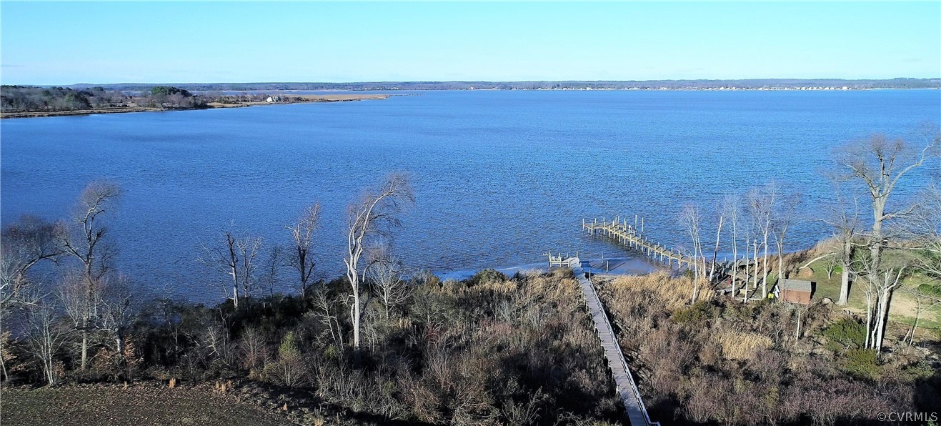 253 Benton Point Road Tappahannock, VA 22560 - Photo 5 of 45 Gallery Image 5