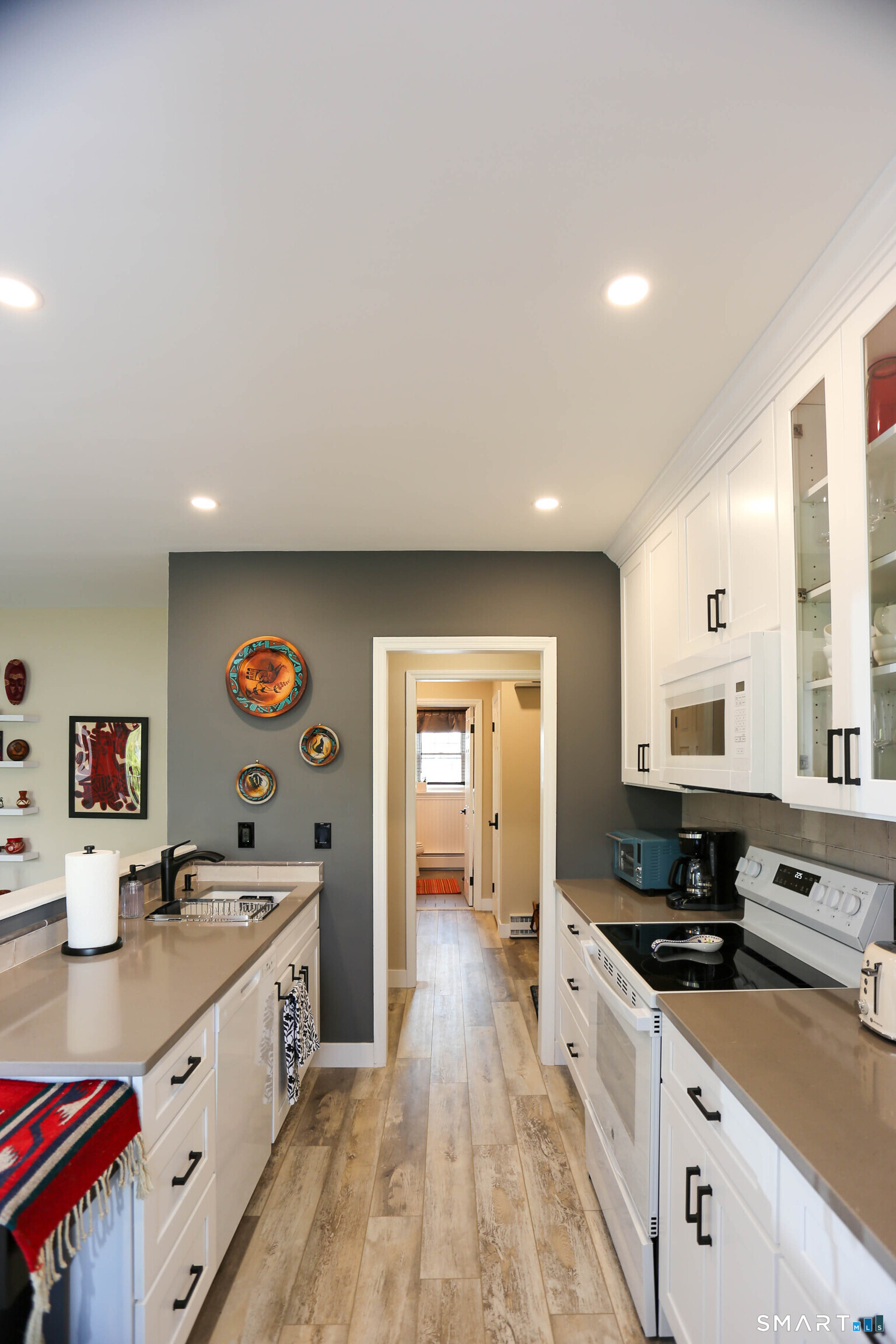 36 Turn Of River Road, Unit B3 Stamford, CT 06905 - Photo 14 of 30