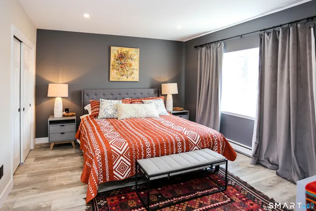 $2,300 | 36 Turn Of River Road, Unit B3, Stamford, CT 06905