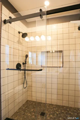 $2,300 | 36 Turn Of River Road, Unit B3, Stamford, CT 06905