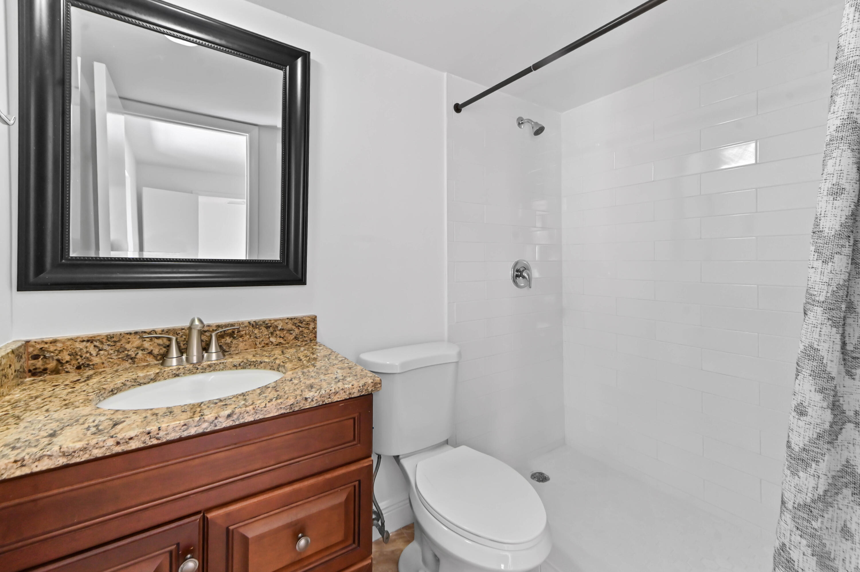 825 Center Street, Unit 12A Jupiter, FL 33458 - Photo 21 of 21 21 bathroom 01