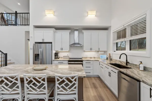 $889,000 | 544 Whitefield Road, Pittston, ME 04345