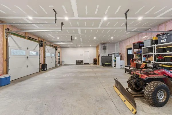 $889,000 | 544 Whitefield Road, Pittston, ME 04345