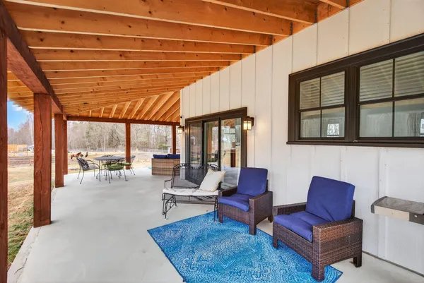 $889,000 | 544 Whitefield Road, Pittston, ME 04345