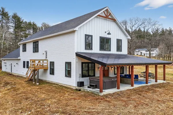 $889,000 | 544 Whitefield Road, Pittston, ME 04345
