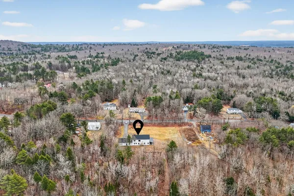 $889,000 | 544 Whitefield Road, Pittston, ME 04345