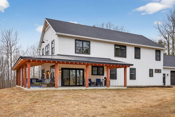 $889,000 | 544 Whitefield Road, Pittston, ME 04345