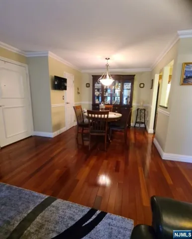 $2,100 | 464 Liberty Street, Unit 110, Little Ferry, NJ 07643