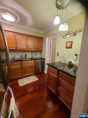 $2,100 | 464 Liberty Street, Unit 110, Little Ferry, NJ 07643