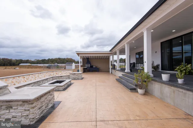 $699,900 | 9509 Rum Ridge Road, Delmar, MD 21875