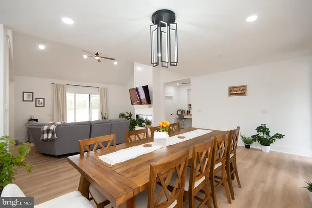 $699,900 | 9509 Rum Ridge Road, Delmar, MD 21875