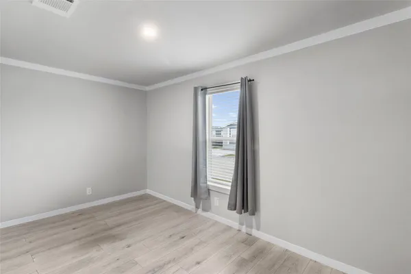 $1,800 | 119 Mooney Road, Pearland, TX 77581