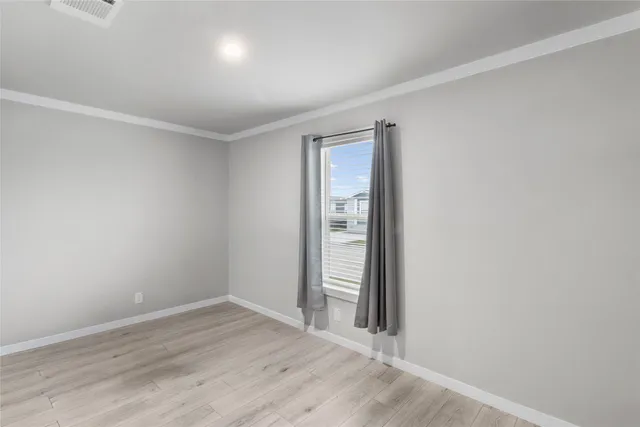 $1,900 | 119 Mooney Road, Pearland, TX 77581