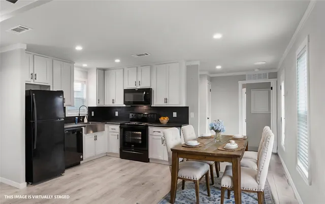 $1,900 | 119 Mooney Road, Pearland, TX 77581